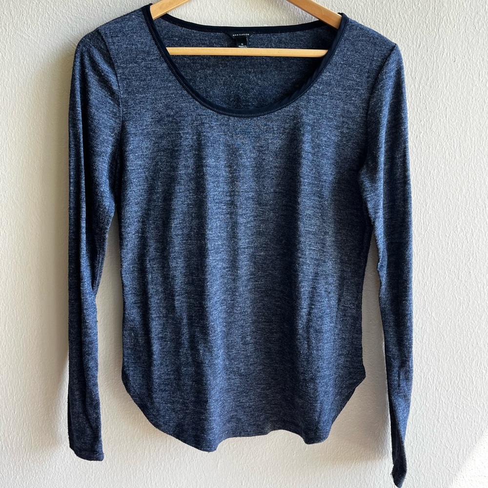 Ann Taylor navy long sleeve tee
